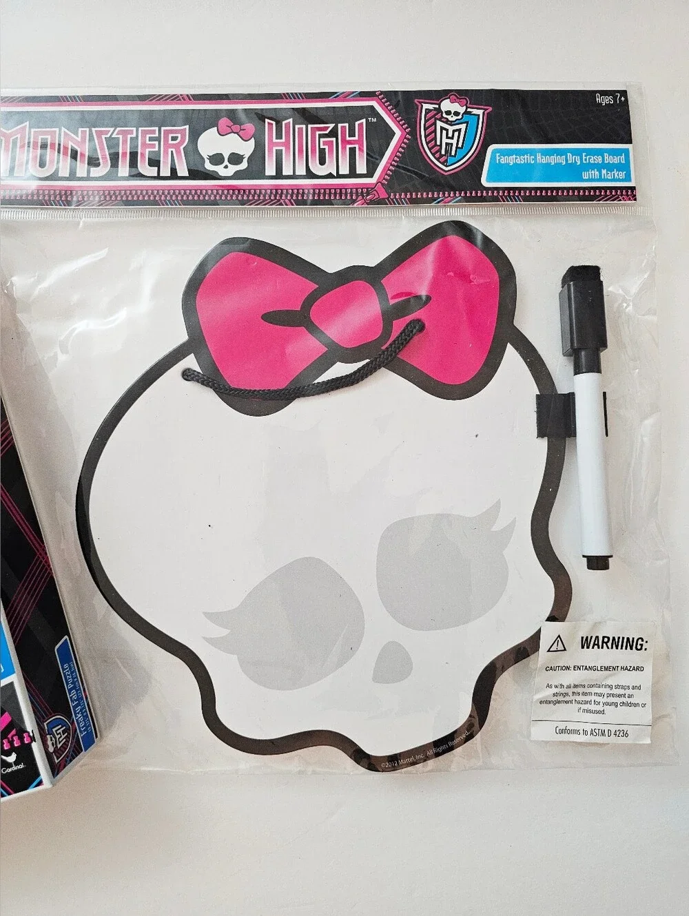 Monster High 100 Piece Puzzle & Dry Erase Board Gift Set